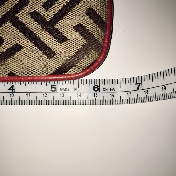 tignanello wristlet - Picture 5 of 13
